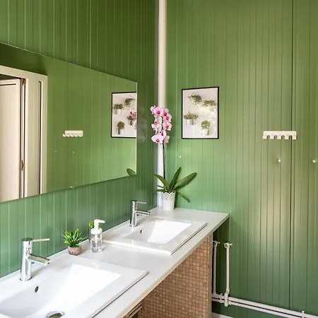 Dragonfly Gardens Urban Glamping Brasov Hotel Exterior photo