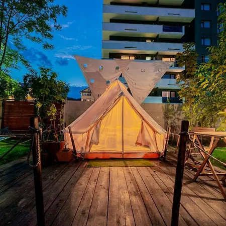 Dragonfly Gardens Urban Glamping Brasov Hotel Exterior photo