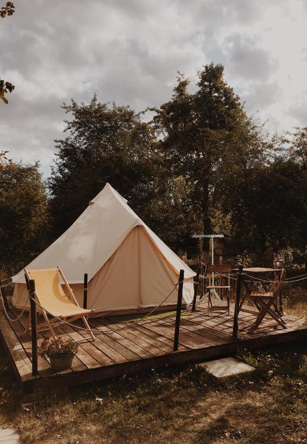 Dragonfly Gardens Urban Glamping Luxury tent Brasov