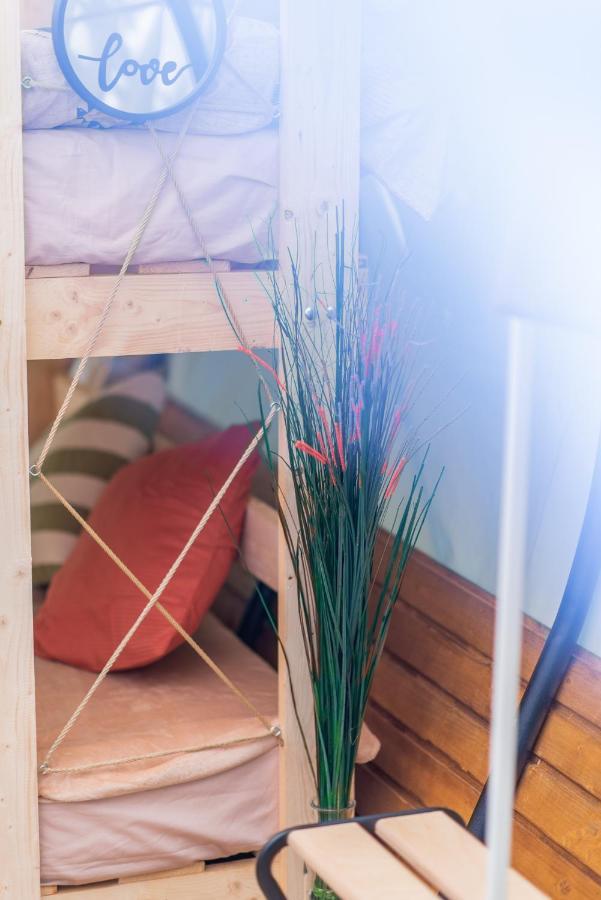 Dragonfly Gardens Urban Glamping Luxury tent Brasov